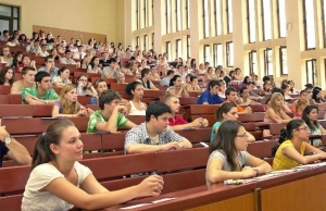Olimpicii liceeni pot beneficia de burse daca studiaza la universitatile din Romania