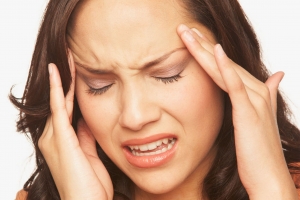 Ce cauzeaza durerile de cap