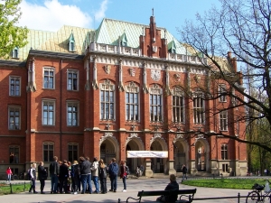 Universitatea Jagiellona din Cracovia ofera burse de studiu pentru cercetatori si doctoranzi
