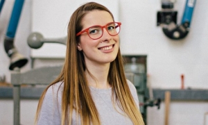 O studenta din Lituania a inventat eticheta inteligenta care ne spune cand expira mancarea