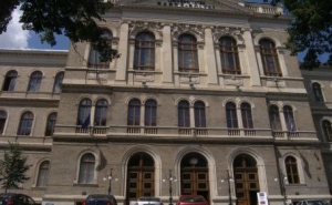 De ce marile universitati decid sa reintroduca examenul de admitere?