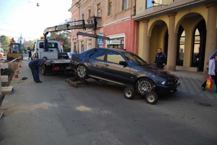 Atentie, soferi! Masinile parcate neregulamentar vor putea fi ridicate din nou!